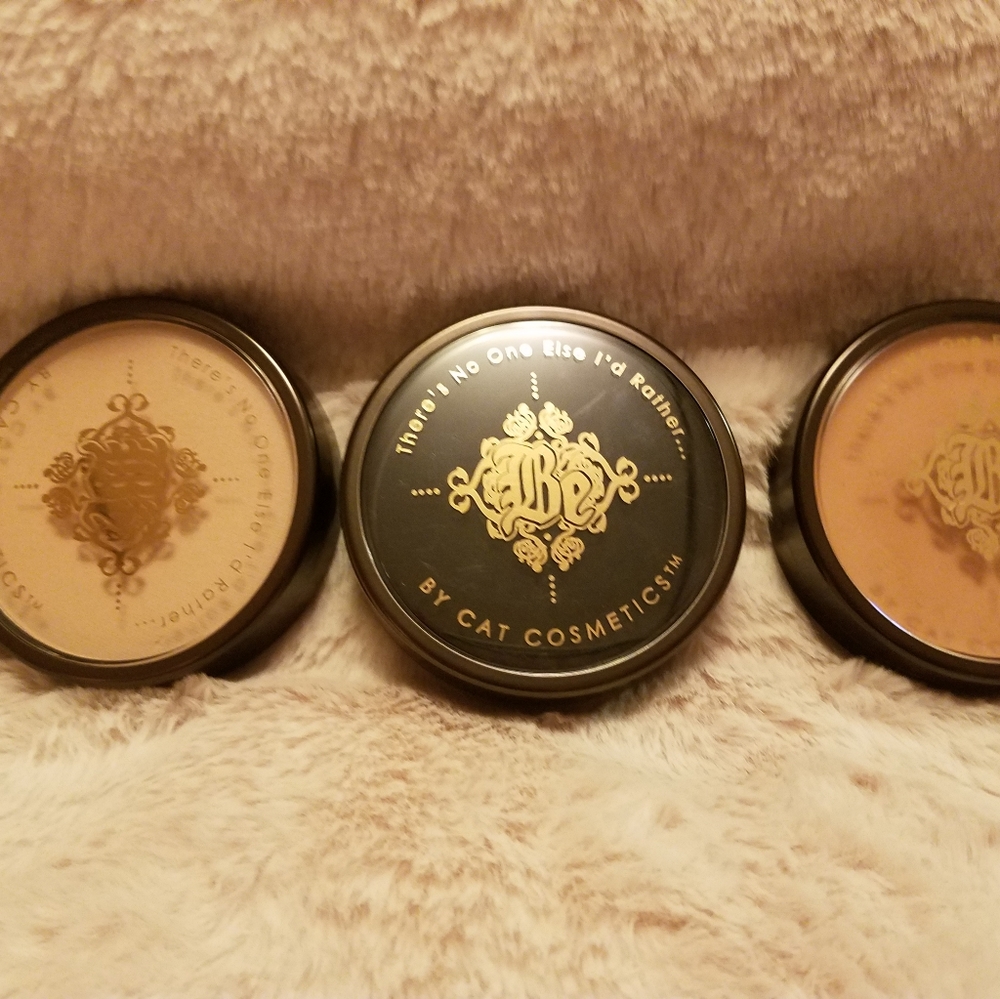 Cat Cosmetics Foundation & Concealer Medium Shade